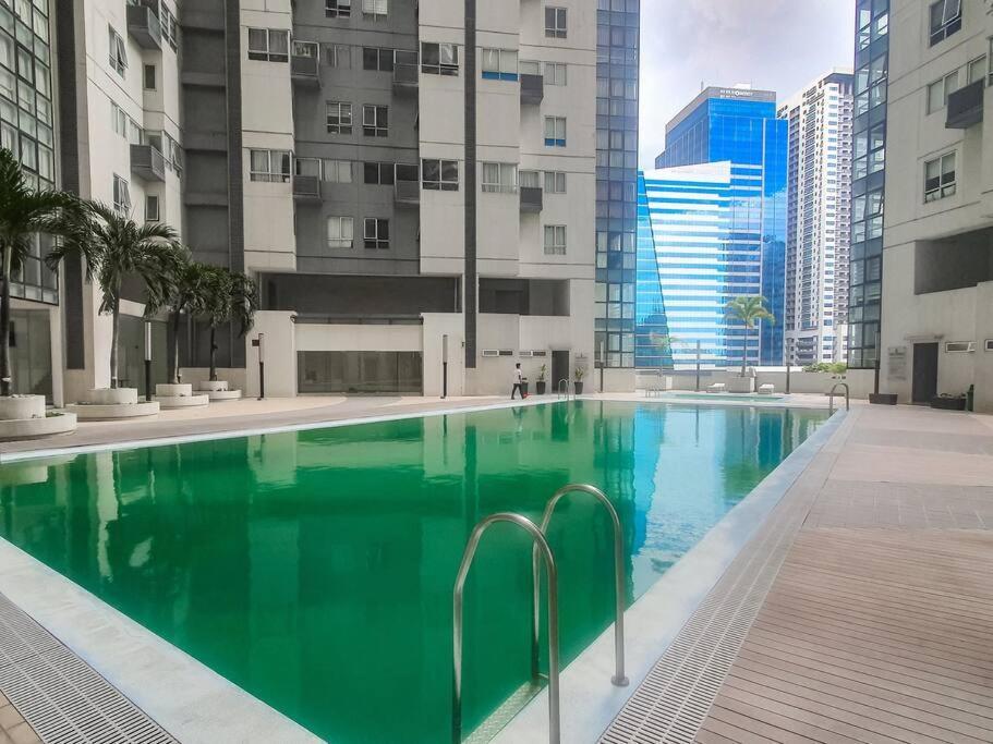 Bgc Taguig Cozy 2 Bedroom Loft, With Stunning Bgc Skyline View! Manille Extérieur photo